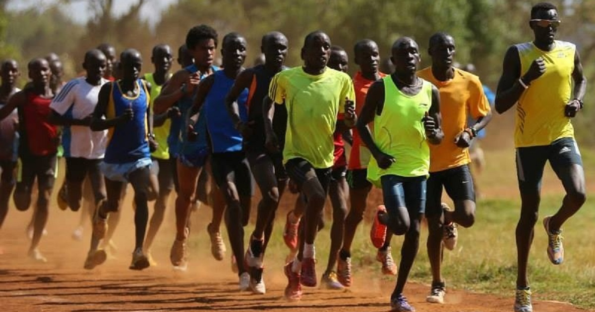 Atletas africanos entrenando