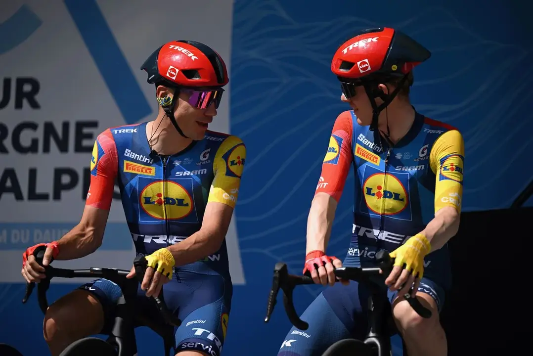 Mattias Skjelmose y Juan Ayuso