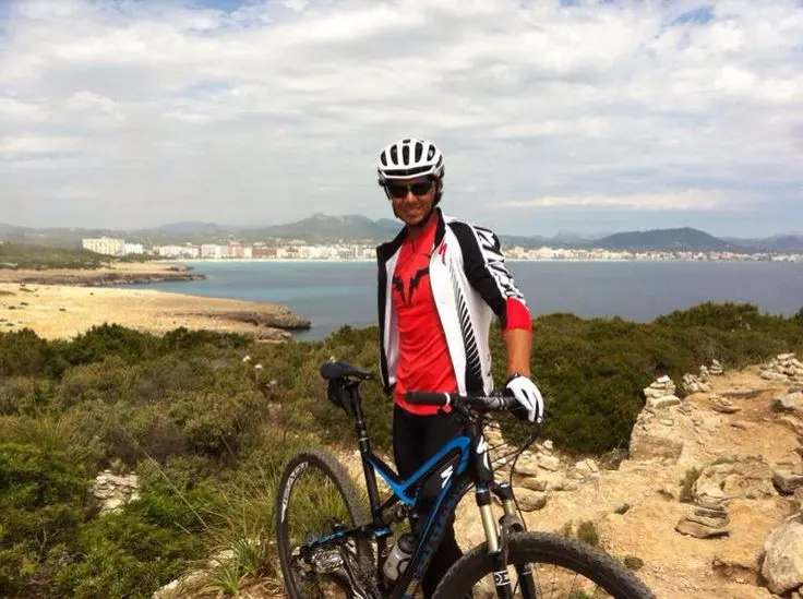 Rafael Nadal antes de entrenar MTB