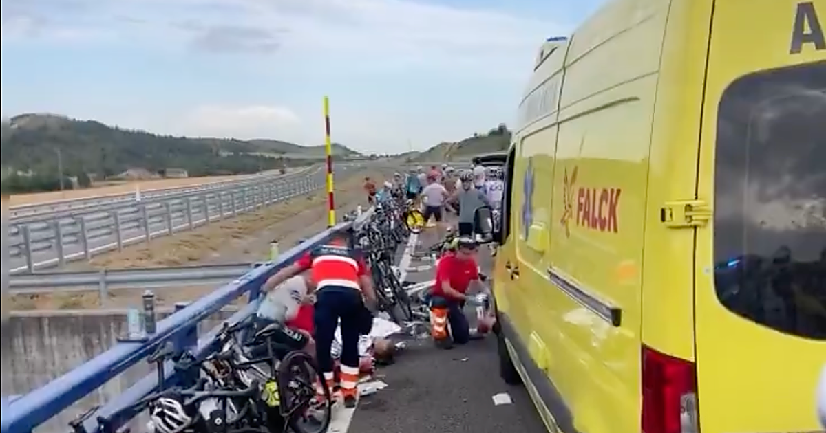 Accidente masivo en la Quebrantahuesos 2026