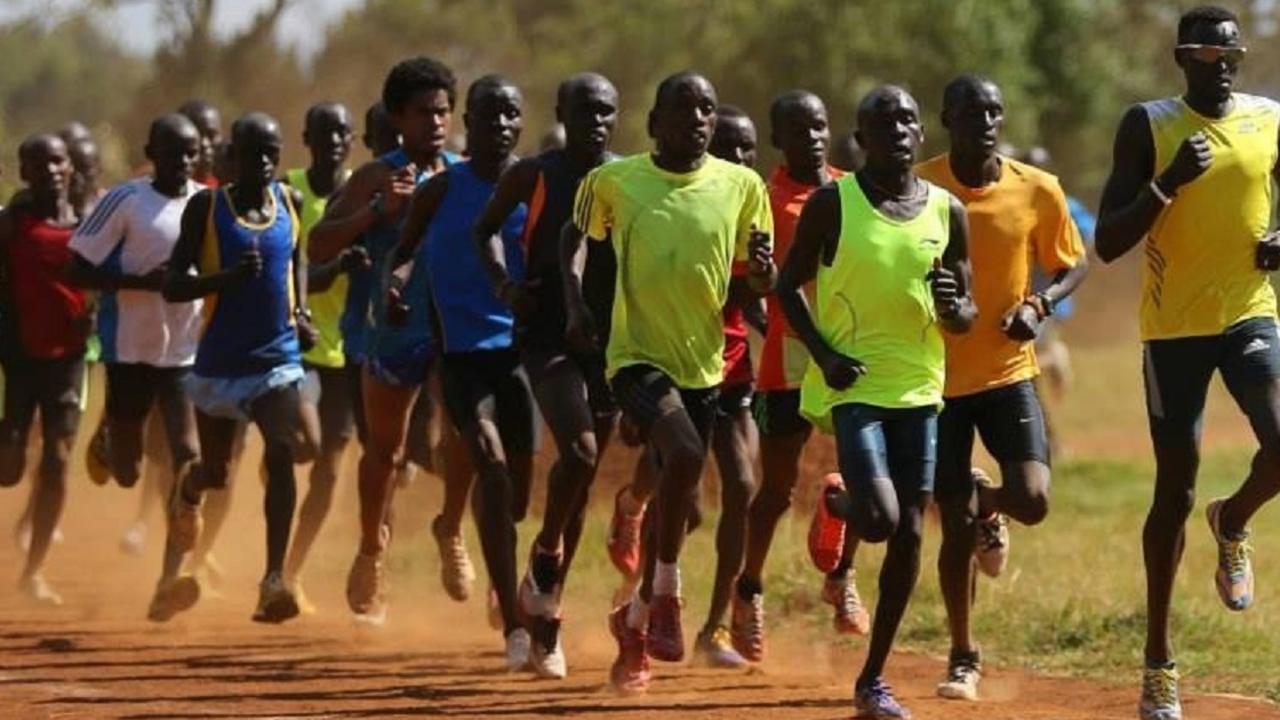 Atletas africanos entrenando