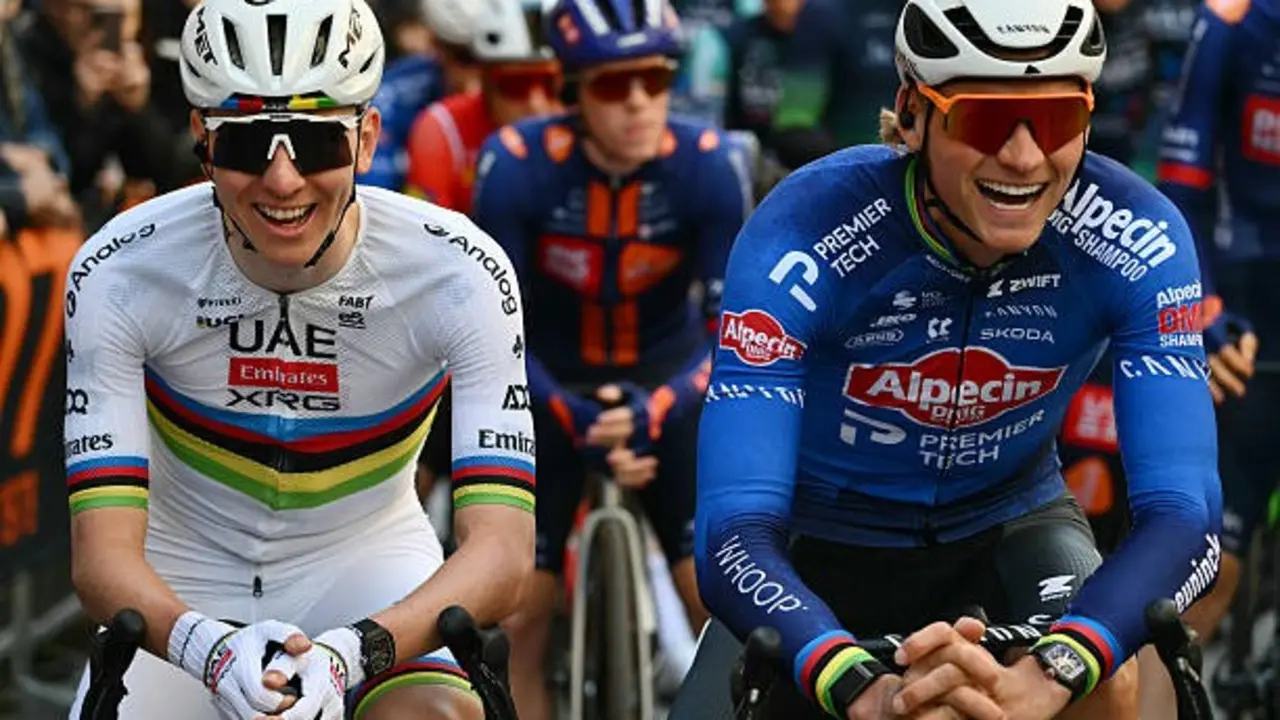 Tadej Pogacar y Bernard Hinault ri&eacute;ndose