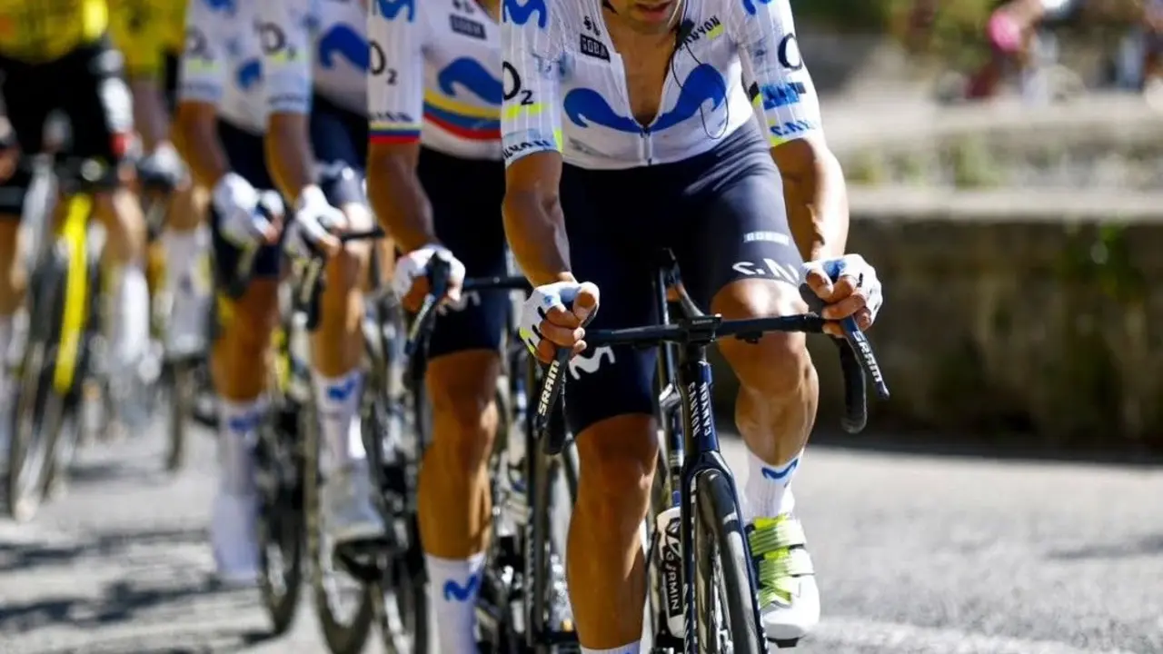 Ciclistas del Movistar en el Giro de Italia 2026