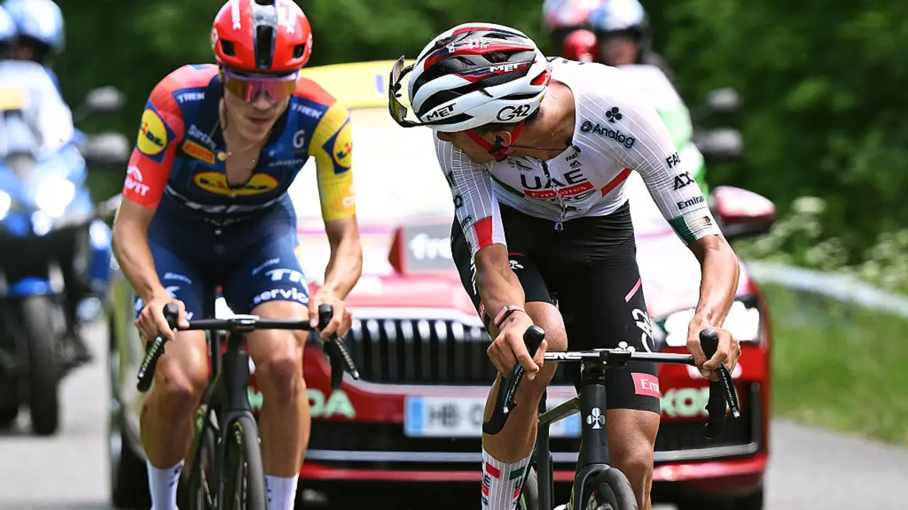 Issac Del Toro ataca a Juan Ayuso en la ascensi&oacute;n a Grand Colombier