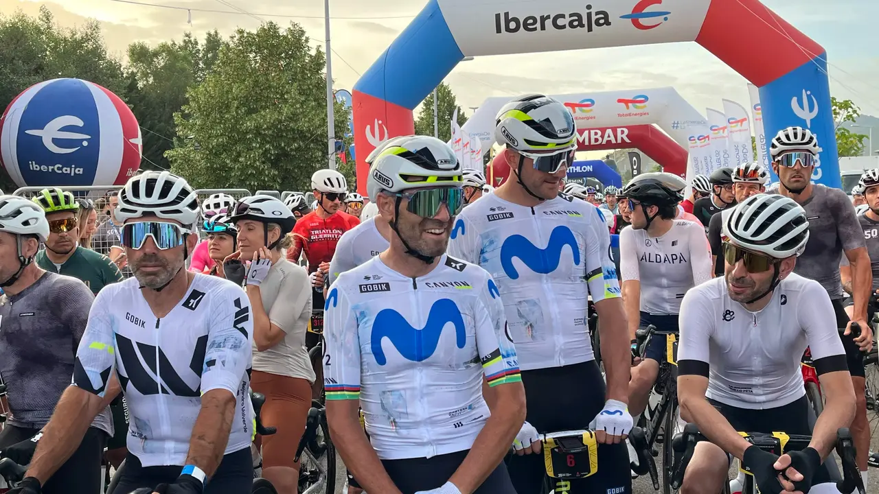 Alejandro Valverde en la salida de la Quebrantahuesos 2026