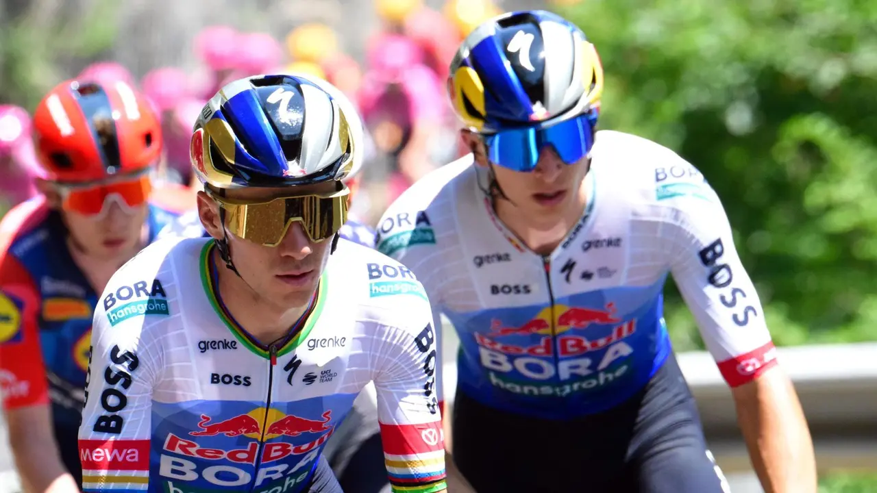 Remco Evenepoel y Florian Lipowitz