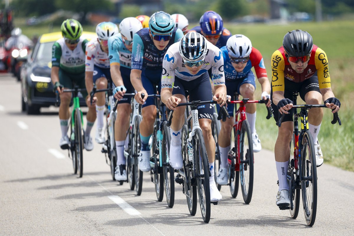 Raúl García Pierna en una fuga del Tour Auvergne-Rhóne-Alpes 2026